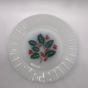 Vintage SET OF 4 Termocrisa Holly and Berry Milk Glass plates!